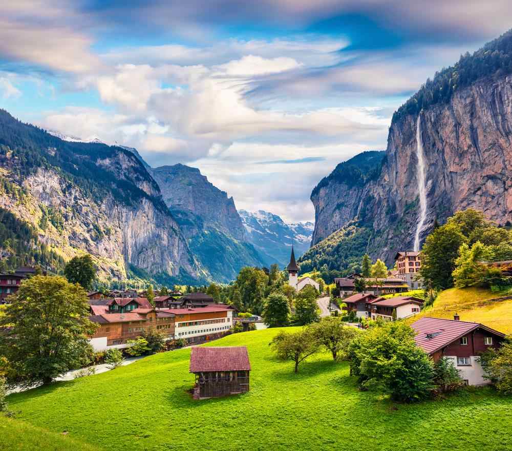 one day hiking tours in switzerland